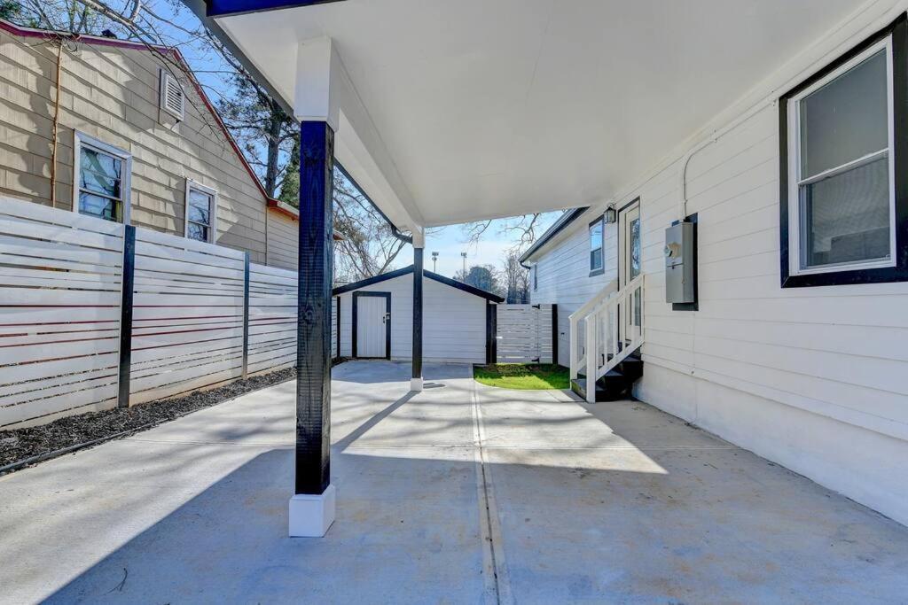 Modern Home At Colonial College Park Atlanta Exterior foto